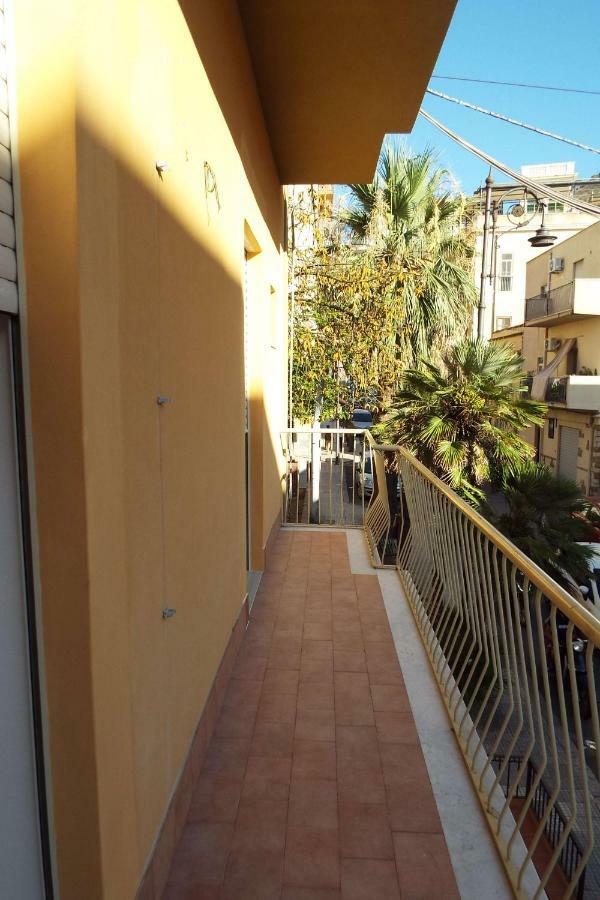 Cefalu Studio Room And Apartments 外观 照片